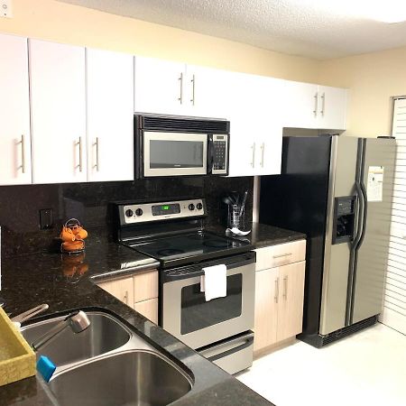Renovated 2/2 Unit At Yacht Club/Aventura 아파트 외부 사진