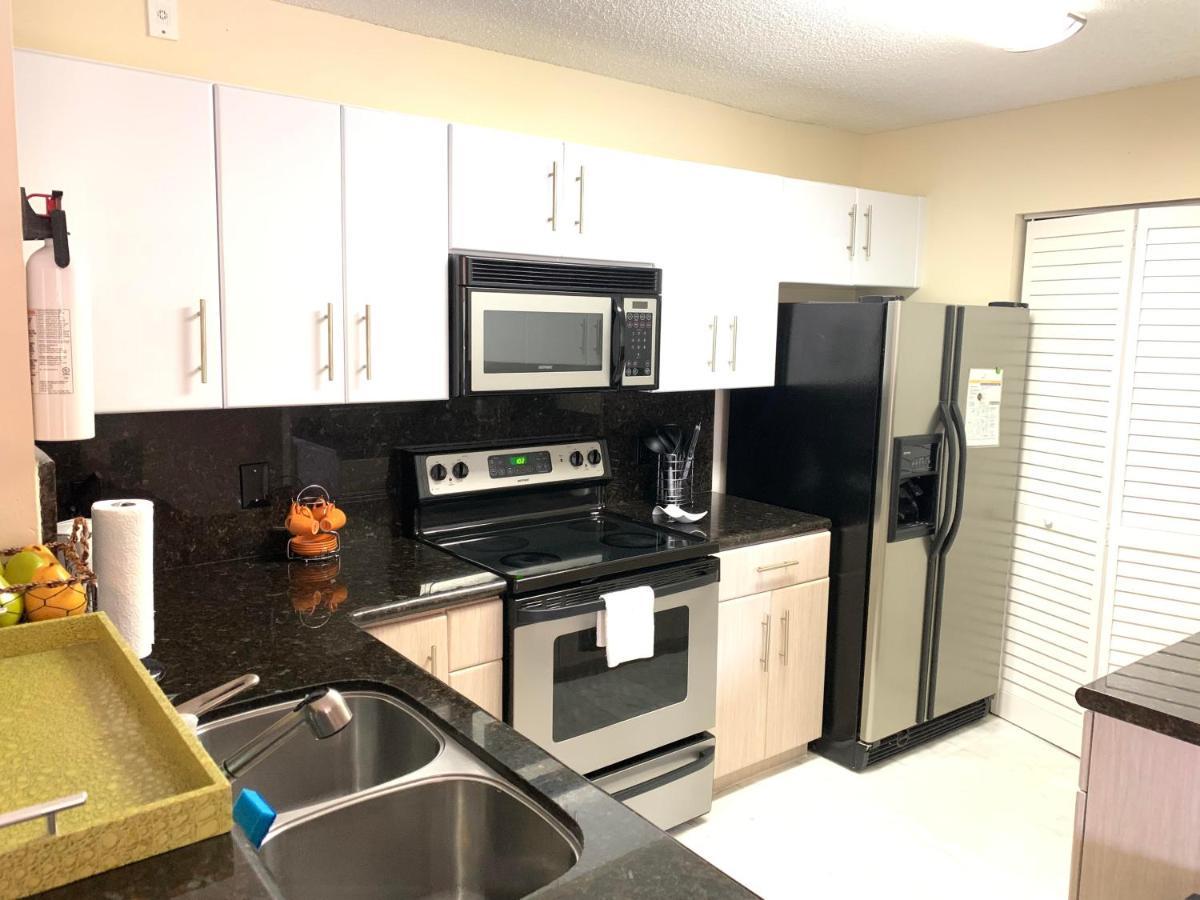 Renovated 2/2 Unit At Yacht Club/Aventura 아파트 외부 사진