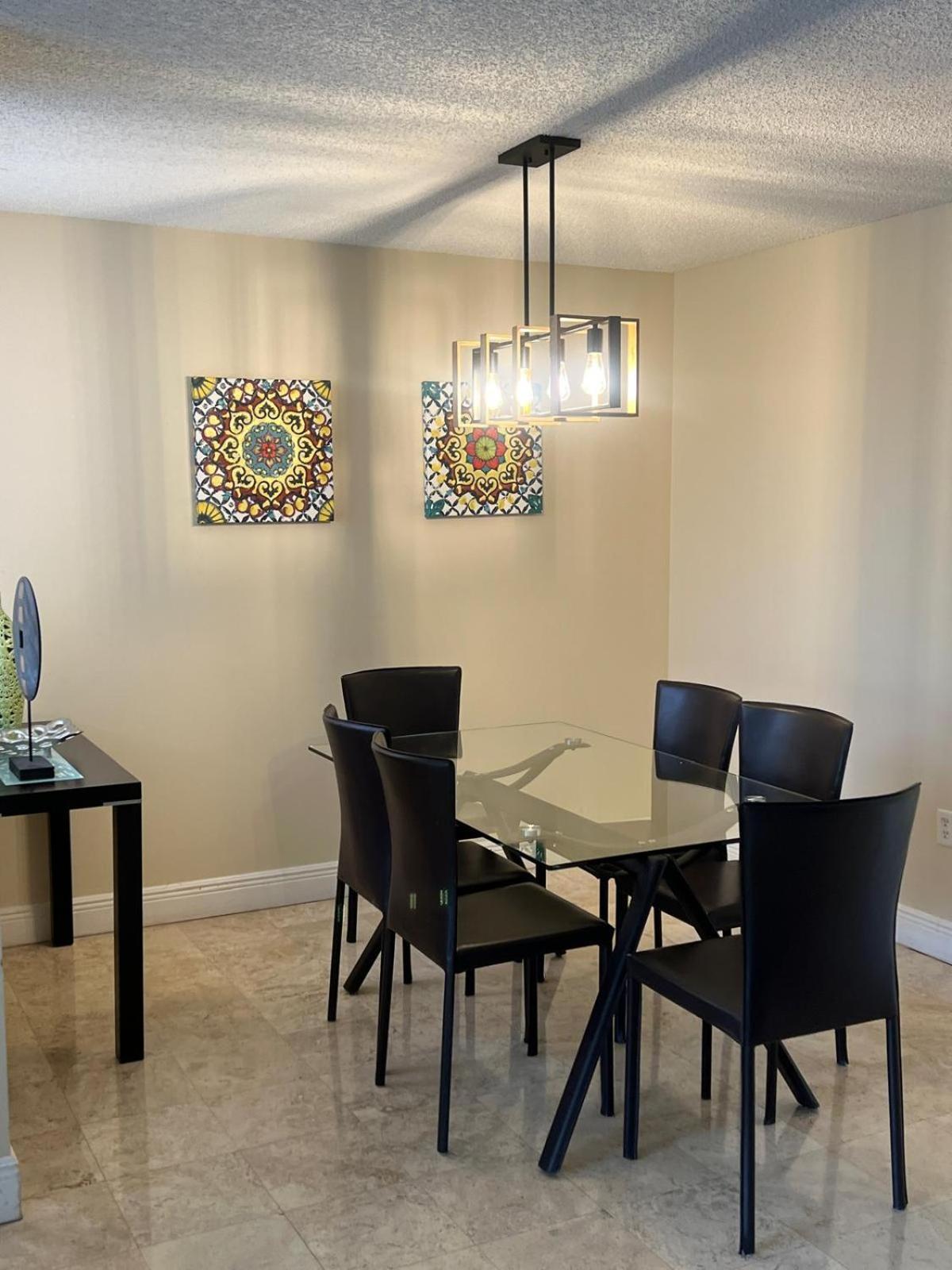 Renovated 2/2 Unit At Yacht Club/Aventura 아파트 외부 사진