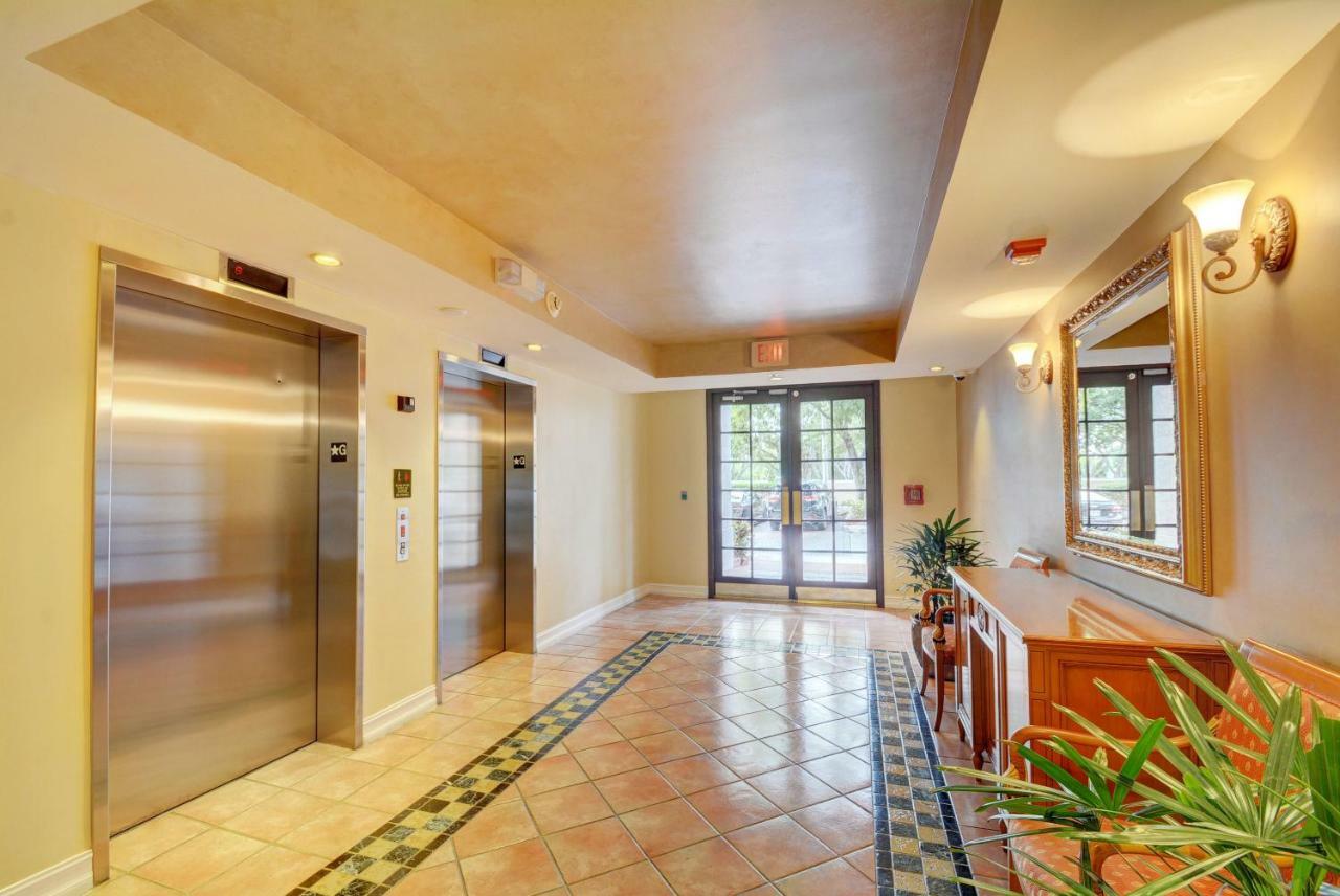 Renovated 2/2 Unit At Yacht Club/Aventura 아파트 외부 사진